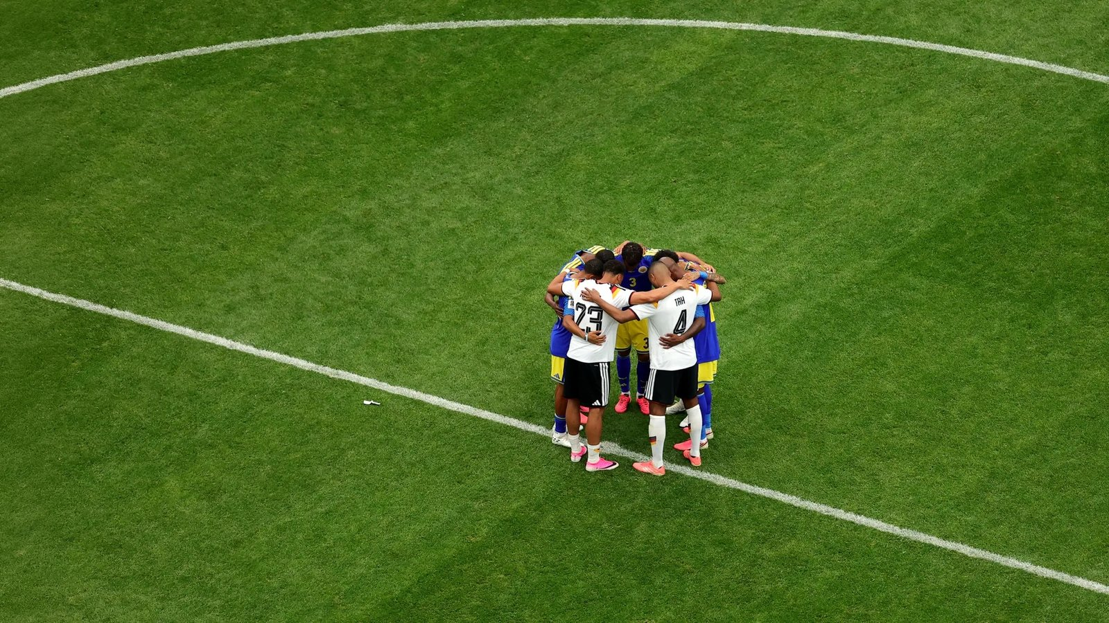 Rivales en la cancha, hermanos en la fe: Curazao convierte el Mundial 2026 en un testimonio de Cristo